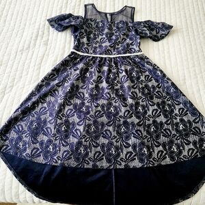 BEAUTIFUL GIRL DRESS